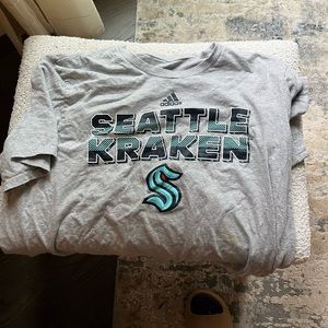 Seattle Kracken tee shirt